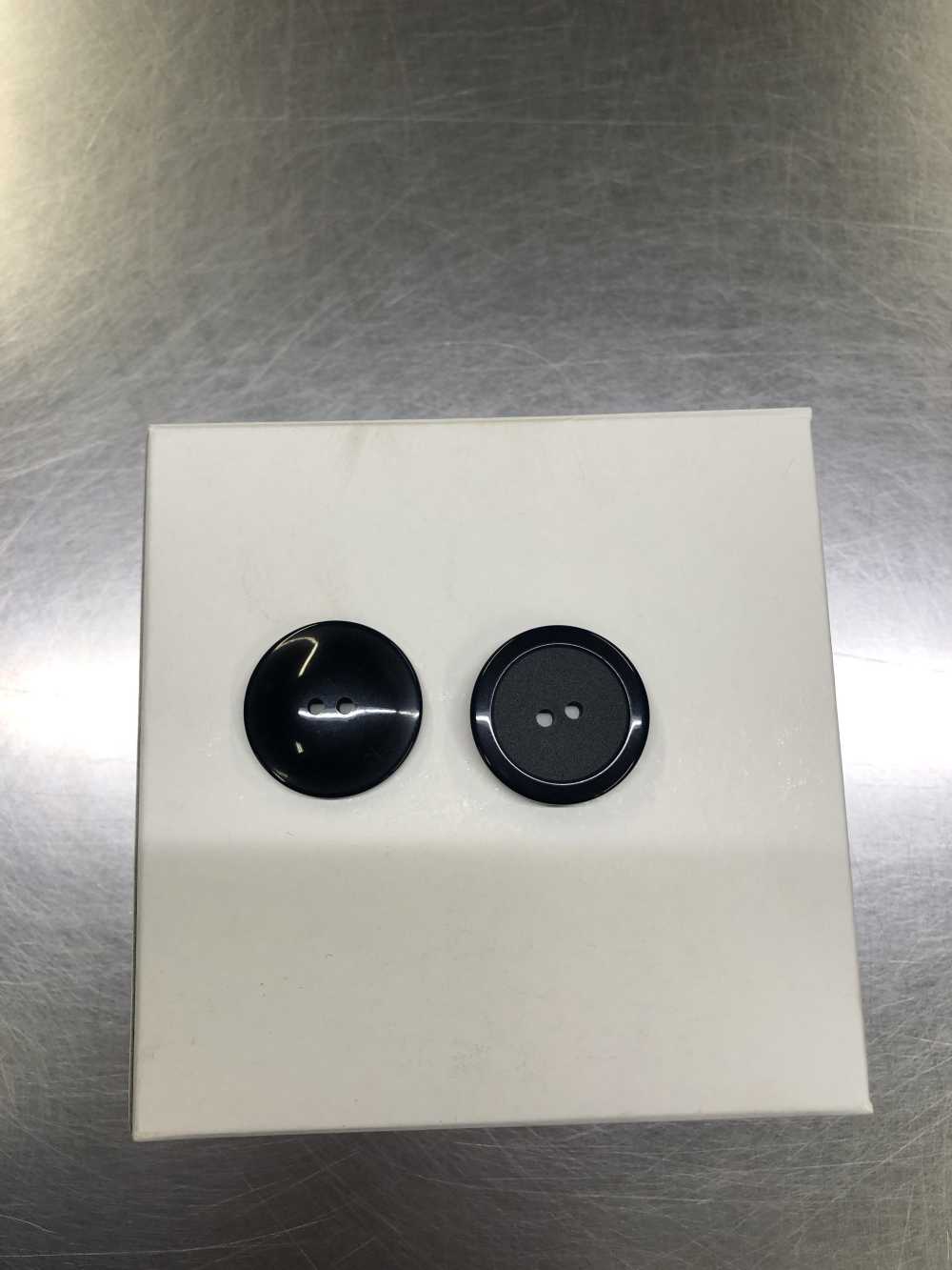 RC25 【特价】大衣用双孔聚酯纤维纽扣