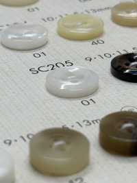 SC205 DAIYA BUTTONS 防震超耐用""系列仿贝壳聚酯纤维纽扣" Osaka Plastic Industries（DAIYA BUTTON） 更多图片