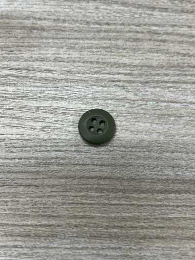 123 【特价】长颈鹿纽扣