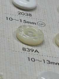 839A DAIYA BUTTONS 两仿贝壳聚酯纤维纽扣（花朵图案） Osaka Plastic Industries（DAIYA BUTTON） 更多图片