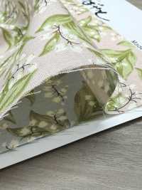 KTS7135 平纹布小花和猫咪图案[面料] 小林棉 更多图片